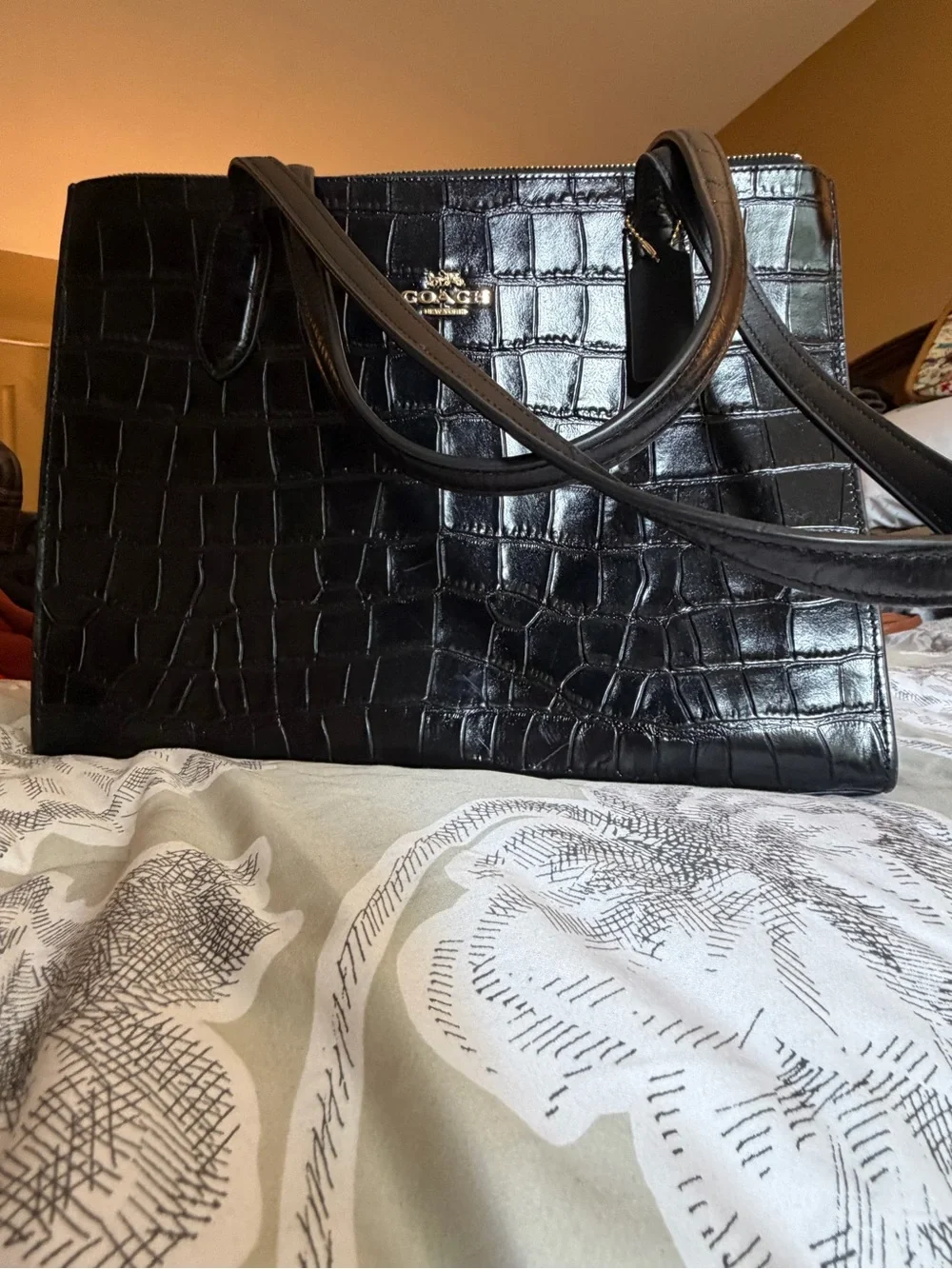 Coach Nina Tote CL654 Black Croc Embossed Leather Gold Hardware Large Carryall